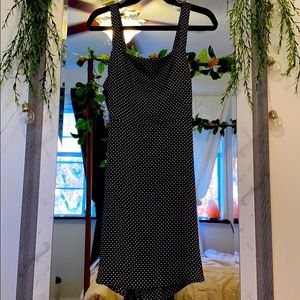Black and white spotted dress.